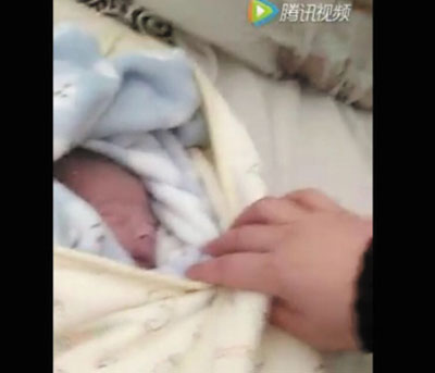痛心，大連一女嬰剛出生兩個小時就被棄垃圾桶